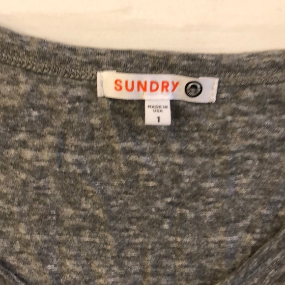 Sundry ruffle sleeves t shirt size 1 - Picture 2 of 3